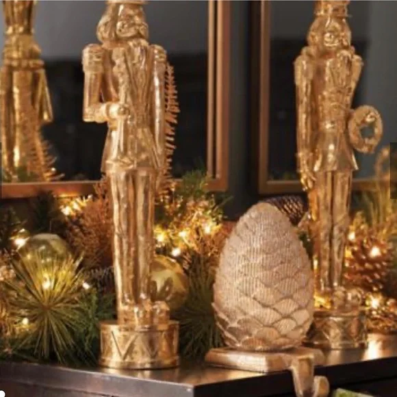 FRONTGATE SET of GILDED NUTCRACKERS - Picture 3 of 10